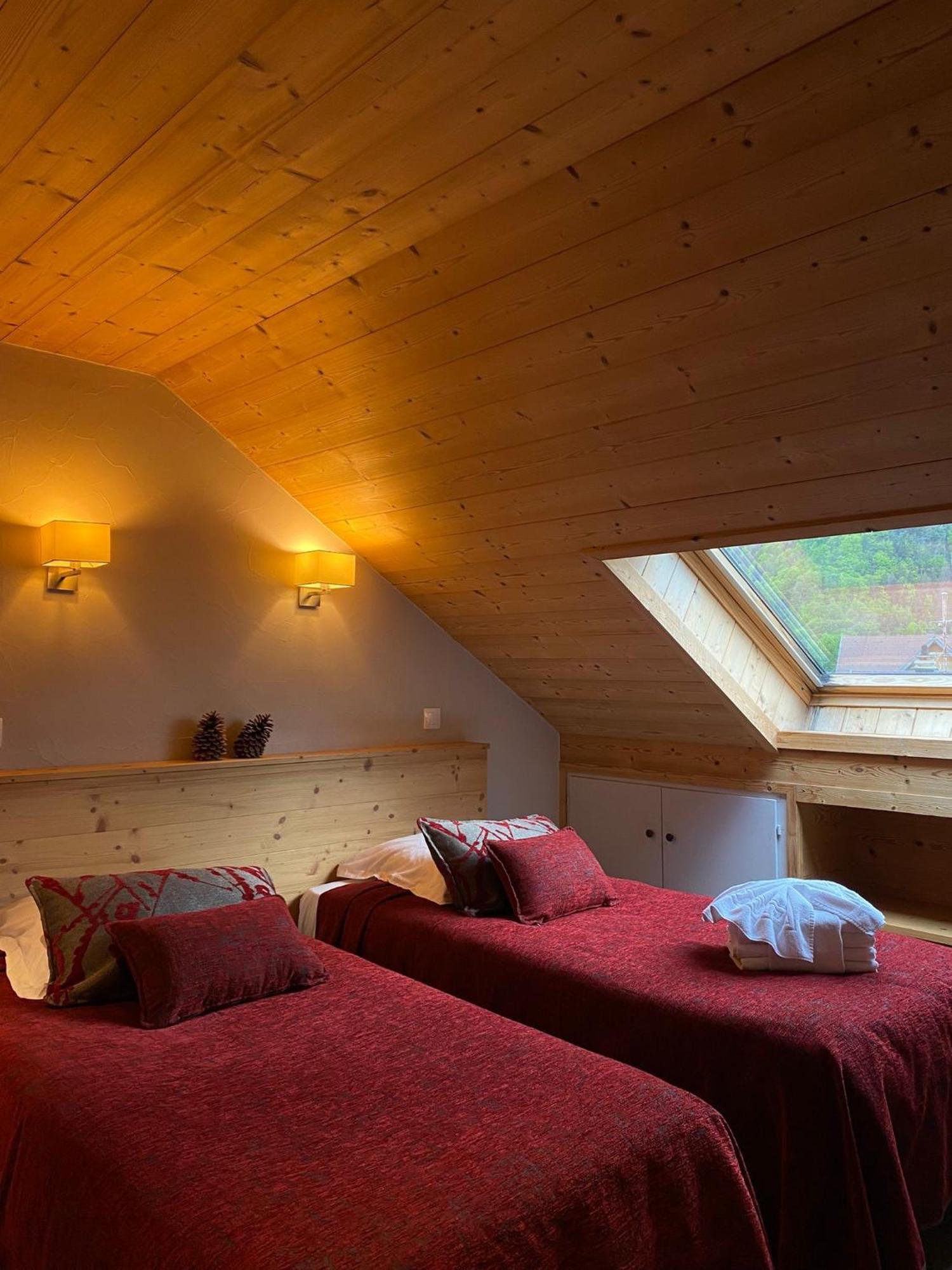 Hotel Et Appart'Hotel De L'Hermitage โธนส์ ภายนอก รูปภาพ