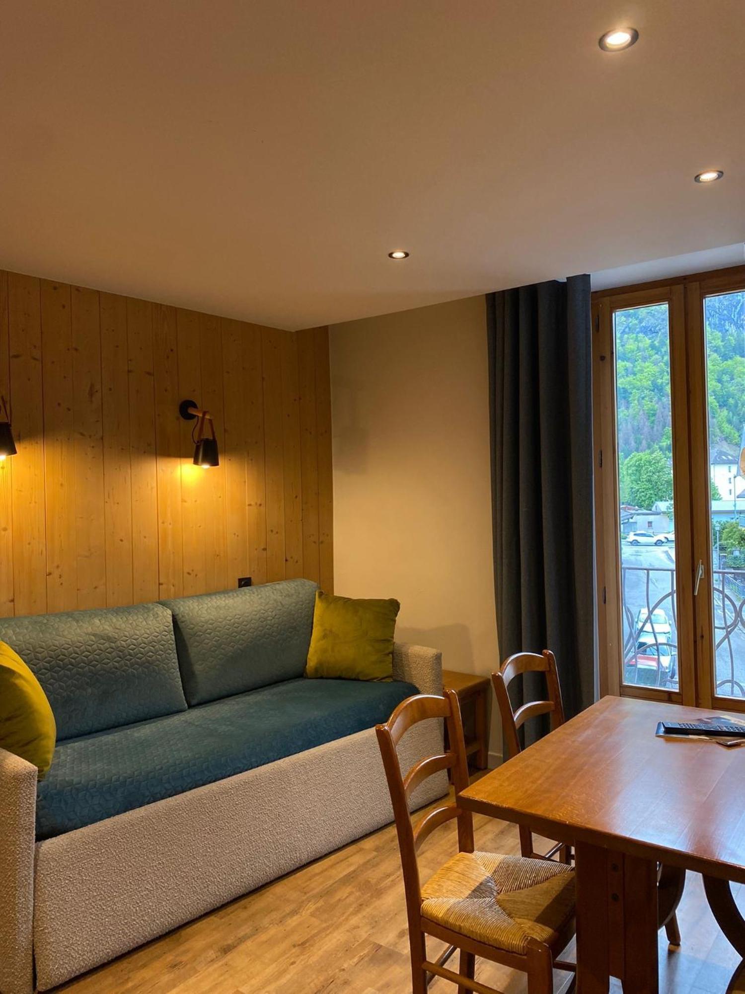 Hotel Et Appart'Hotel De L'Hermitage โธนส์ ภายนอก รูปภาพ