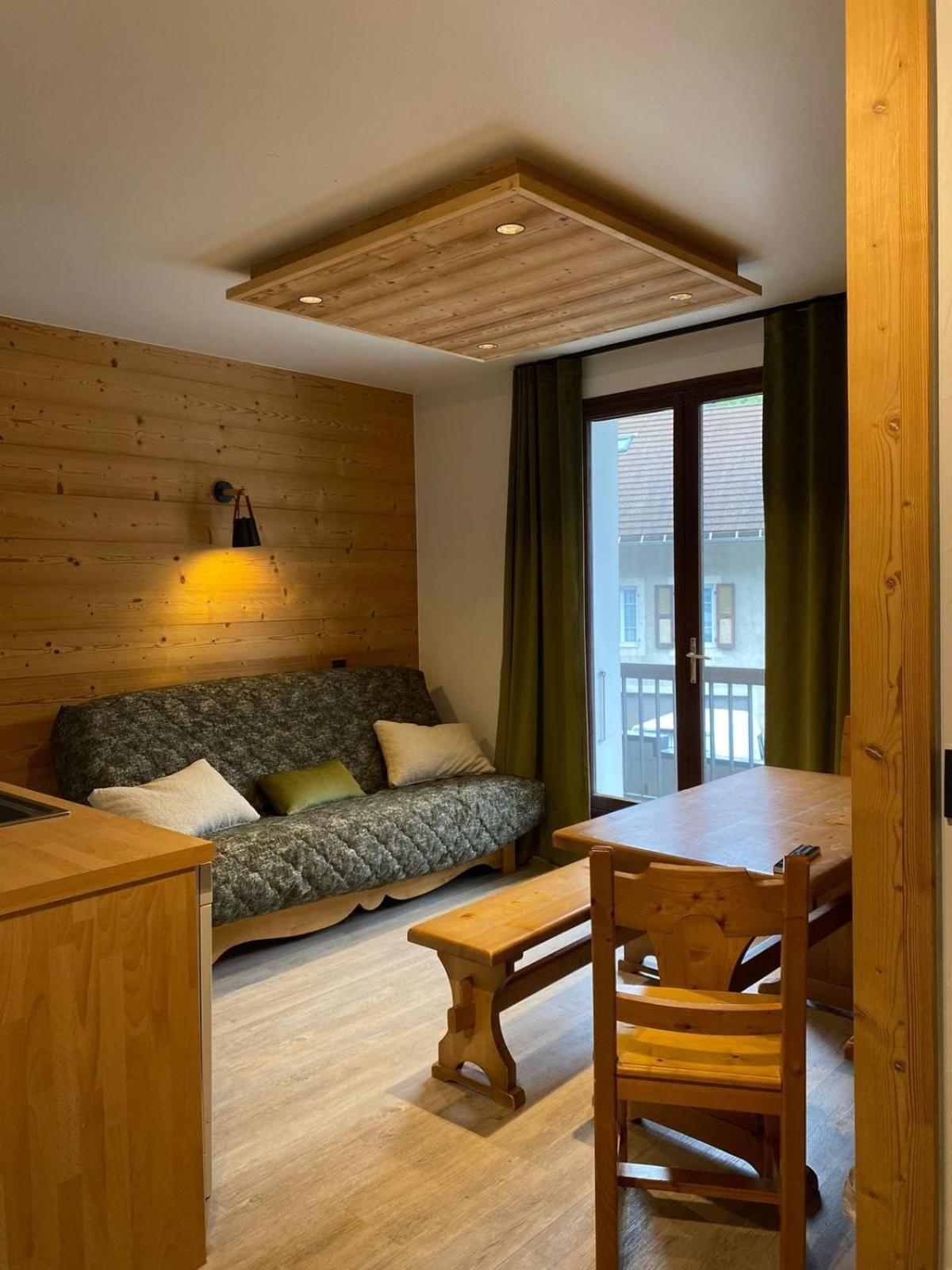 Hotel Et Appart'Hotel De L'Hermitage โธนส์ ภายนอก รูปภาพ